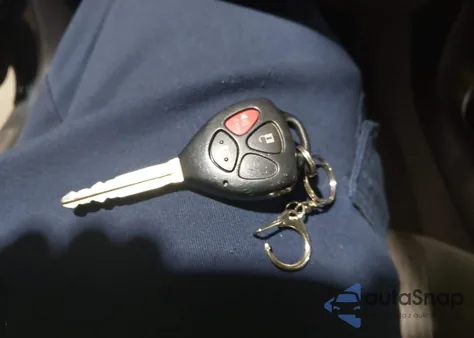 2010 Toyota Rav4 из США, поврежденный, VIN 2T3BF4DV2AW027976